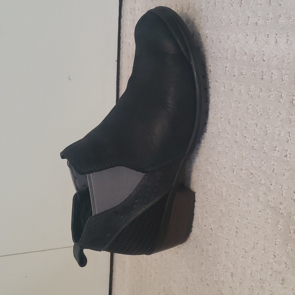KEEN Morrison Ankle Boots